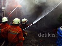 Perumahan di Belakang RSPAD Terbakar