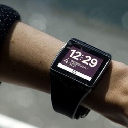 ZTE Bakal Rilis Pesaing iWatch dan Google Glass 