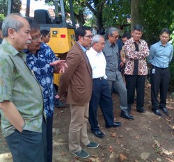 Menteri PU Pantau Pembangunan Ampitheater di Sungai Cikapundung