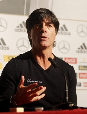 Eksperimen Joachim Loew Bukan untuk Remehkan Inggris