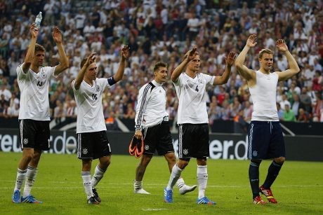Loew Bantah Beri Perlakuan Beda pada Pemain Bayern