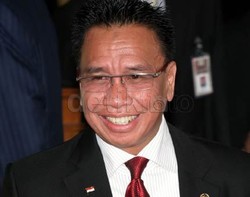 Karier Politik Nyaris Tamat, Miing Mau Melawak Lagi?