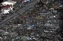 Penampakan Kota Tacloban Filipina dari Udara Sepekan Pasca Topan Haiyan