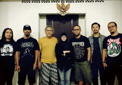 Burgerkill Gelar Konser Bareng Iwan Fals