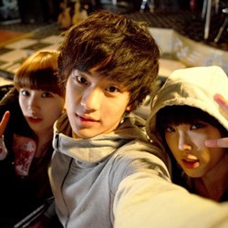 Mengintip Persahabatan Para Idola KPop