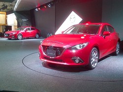 Mazda Luncurkan Mazda3 di Rumahnya