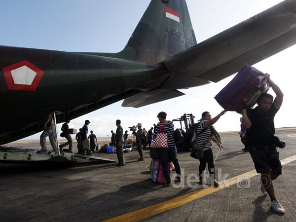 TNI AU Evakuasi Pengungsi Filipina