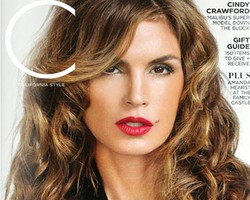Foto: Seksinya Cindy Crawford Jadi Model di Usia 47 Tahun