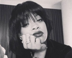 Setelah Model Mullet, Kini Rambut Rihanna Kembali Bob