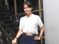 Senyuman Manis Revalina S Temat