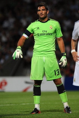Adan Berlabuh di Cagliari