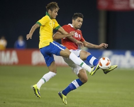 Gol Hulk & Robinho Bawa Brasil Kalahkan Chile