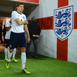 Soal Pensiun dari Timnas, Gerrard Akan Putuskan Usai Piala Dunia