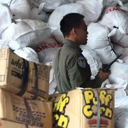 Duh! Isu Miring Warnai Distribusi Bantuan untuk Filipina