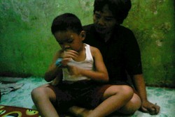 Sekolah Gratis Meringankan Mantan Bocah Perokok Ini Menimba Ilmu