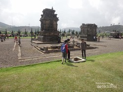 Pesona Dieng, Candi Arjuna dan Kawah Sikidang
