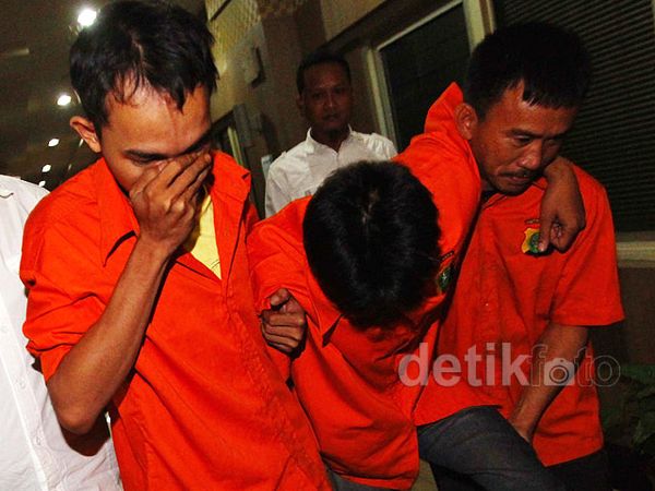 Polisi Ringkus Komplotan Pemecah Kaca Mobil