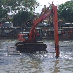 Proyek Darurat Pengendalian Banjir di Cengkareng dan Sunter Dimulai