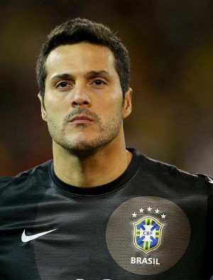 Julio Cesar Bisa Saja Mudik ke Brasil