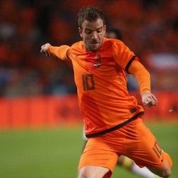 Cederanya Van der Vaart adalah Kehilangan Besar buat Hamburg