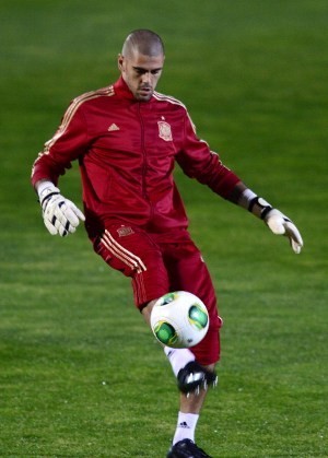Valdes Menepi Enam Pekan