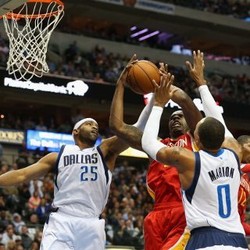 Spurs & Mavericks Masih Sempurna di Kandang 