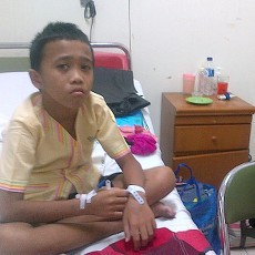 Butuh Biaya, Bocah dengan Anus Buatan Asal Banten Malah Diperhatikan Jokowi