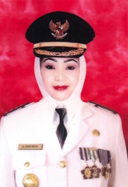 Bupati Karanganyar Rina Iriani Dicegah Kejagung ke Luar Negeri 