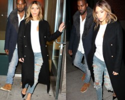 Kim Kardashian Pakai Celana Jeans Robek Seharga Rp 25 Juta