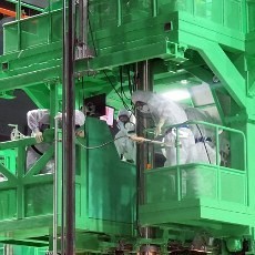 Yakuza Paksa Gelandangan Kerja di Reaktor Nuklir Fukushima