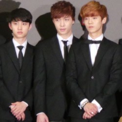 EXO Senang Beli Couple T-Shirt