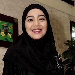 Undur Hari Pernikahan, Nuri Maulida Gelar Pengajian