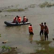 Dani Tenggelam di Sungai Porong Saat Ambil Helm Kekasih
