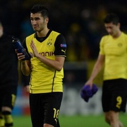 Mueller Tetap Waspadai Dortmund yang Sedang Krisis