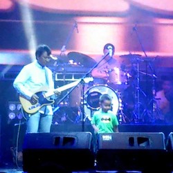 Neonomora dan Efek Rumah Kaca Menyedot Penonton 280 Festival