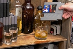 Kaset Nintendo Ini Bisa Dipakai untuk Membawa Minuman