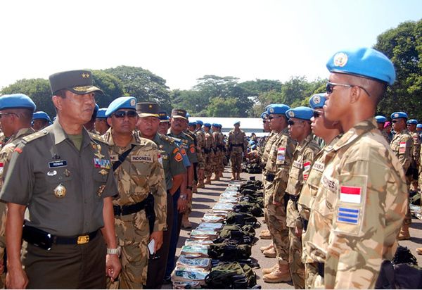 Asops Panglima TNI Cek Kelengkapan Kontingen Garuda