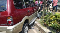 Tabrak 2 Orang hingga Tewas di Margonda, Sopir Kijang Diperiksa Polisi