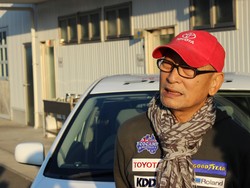 Ini Dia Kakek 72 Tahun yang Suka Bertualang