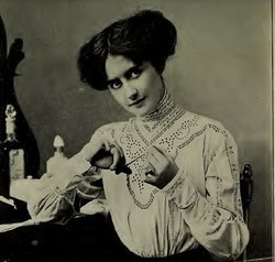 Terkuak! Rahasia Kecantikan Wanita di Tahun 1910