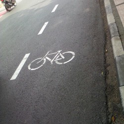 Pemkot Bandung Aktifkan Kembali Jalur Sepeda