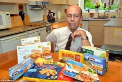 Pria Ini Klaim Makan Sembarangan dan Merokok 5 Bungkus Sehari Bikin Bugar