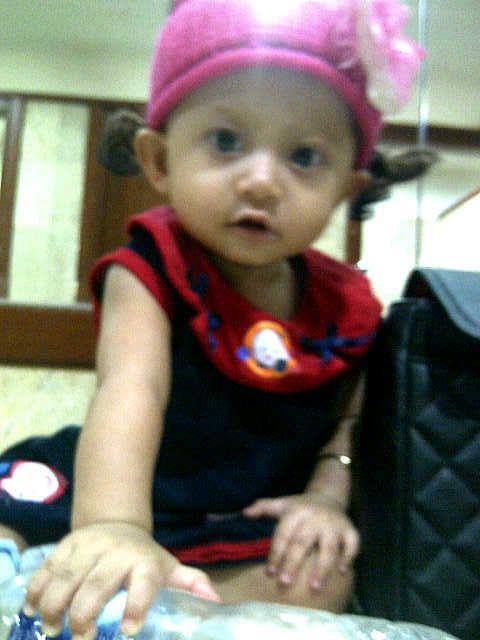 Shakila Zalsa Salsabiluna, 10 Bulan, Perempuan