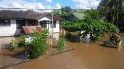 Banjir 3 Meter Lumpuhkan Aktivitas Puskesmas dan Sekolah di Kutai Barat