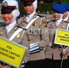 Belum Ada Anggaran, Polwan yang Mau Gunakan Jilbab Harus Keluarkan Uang Pribadi