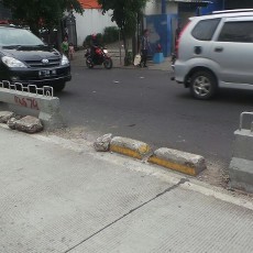 Celah Tikus, Jalan Kabur Penerobos Busway di Mampang