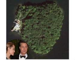 Sweet... Jolie Beli Pulau Bentuk Hati untuk Ultah Pitt ke-50