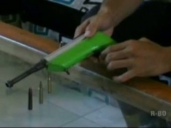 Ditampar, Siswa Todong Gurunya dengan Pistol
