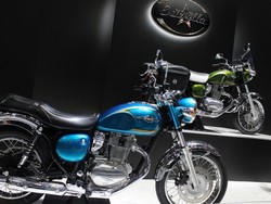 Motor Sport Bertampang Jadul Kawasaki Estrella