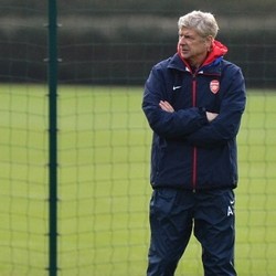 Masih Bulan November, Wenger Belum Mau Hitung-hitungan